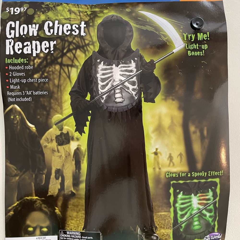 NWT Glow Chest Reaper costume